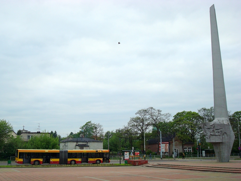 Linia M4 na placu Pamięci Narodowej