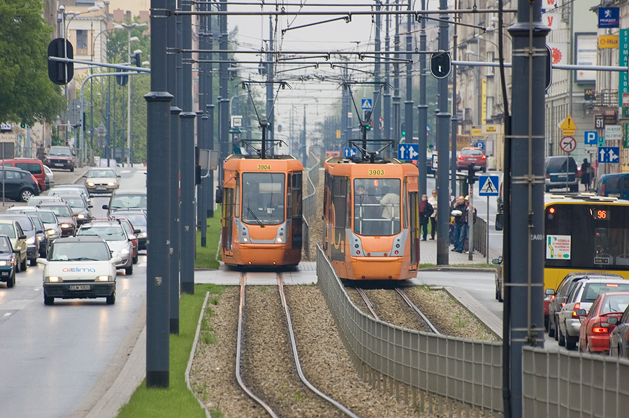W Łodzi tramwaje są pomarańczowe