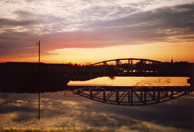 Tramwajowy most nad rzeką Ner