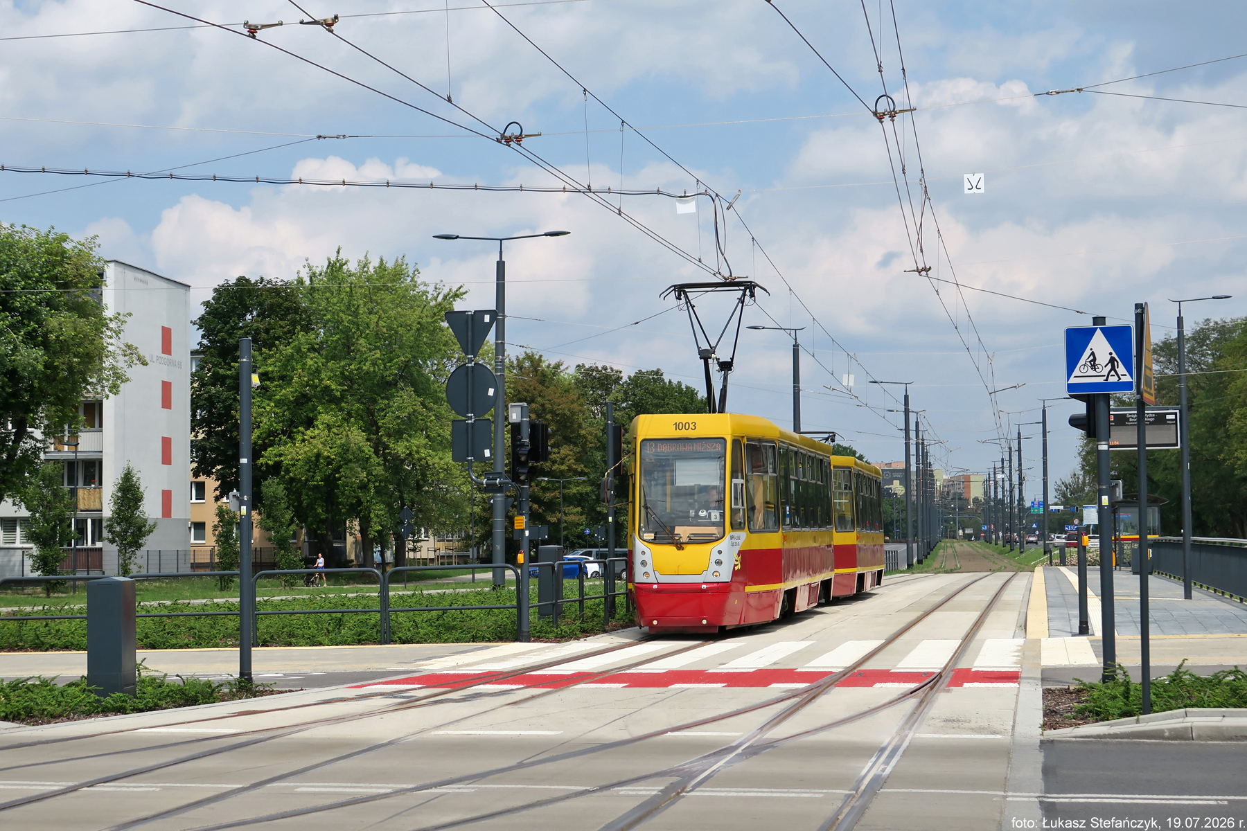 W dniu reaktywacji trasy do krańcówki Dąbrowa Niższa i linii 13 /02
