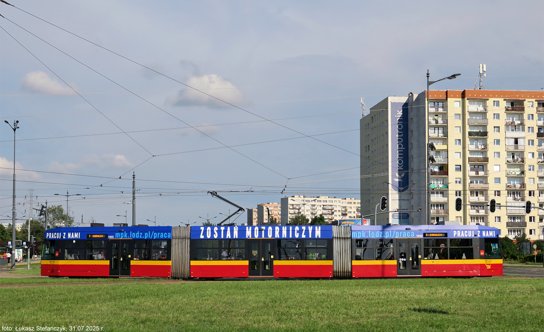 Z zachętą na rondzie Inwalidów