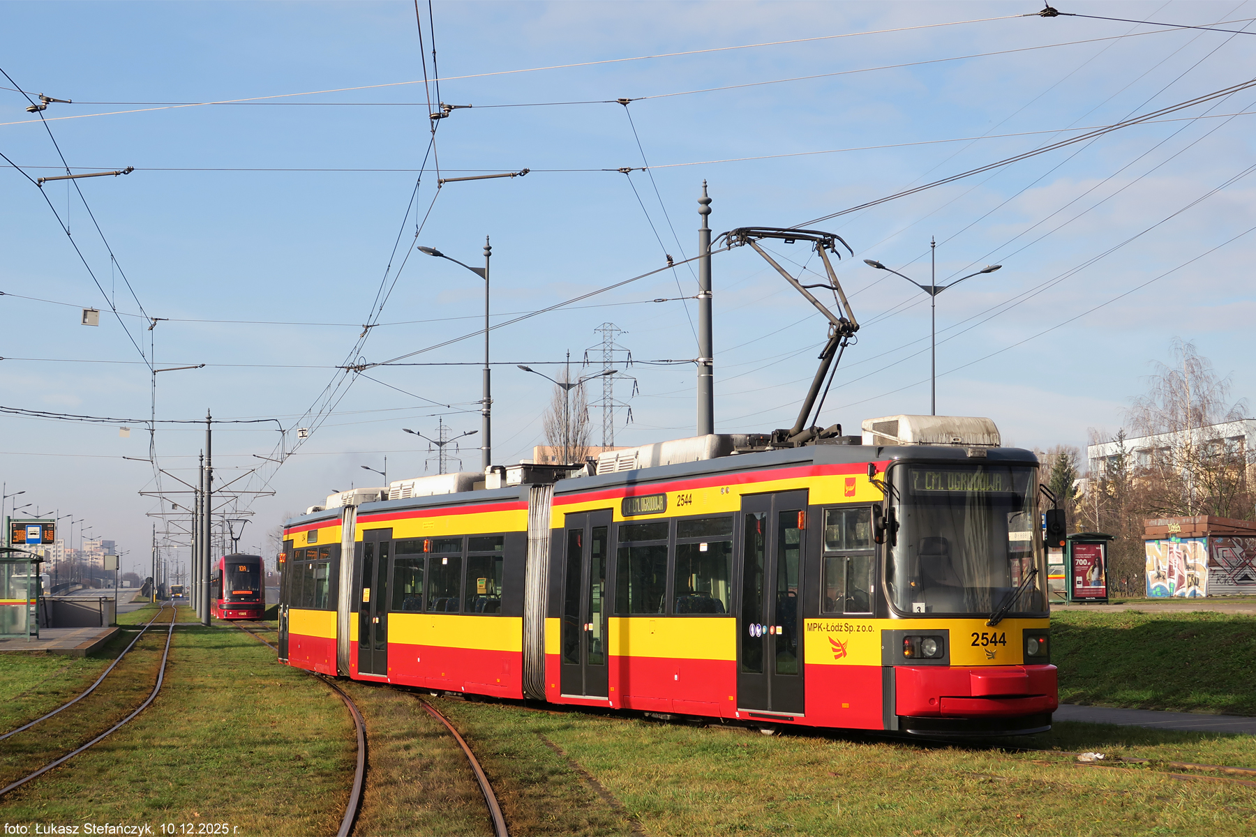 Siódemkowa (a jakżeby inaczej!) premiera Jeny 2544