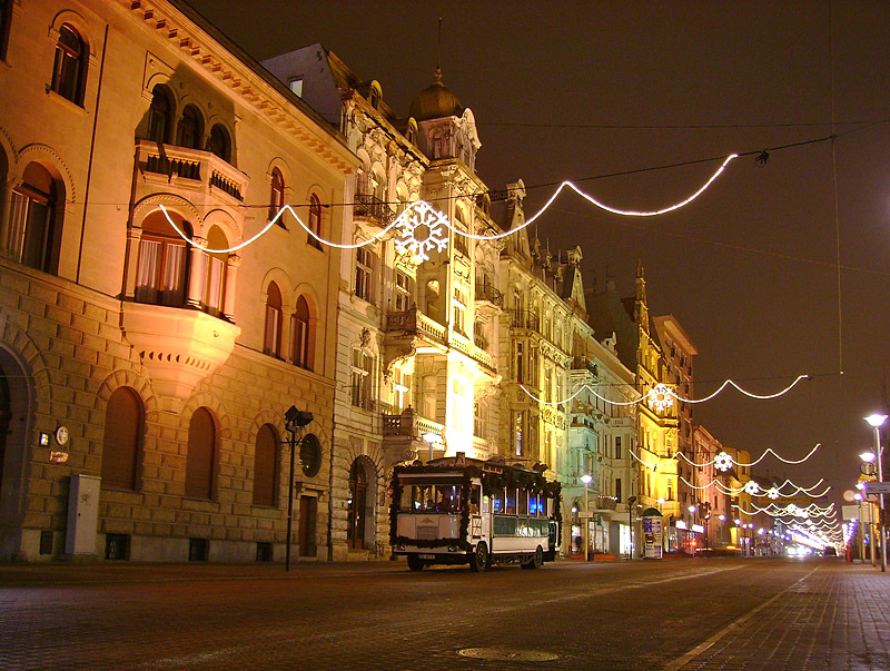 Świąteczny Trambus