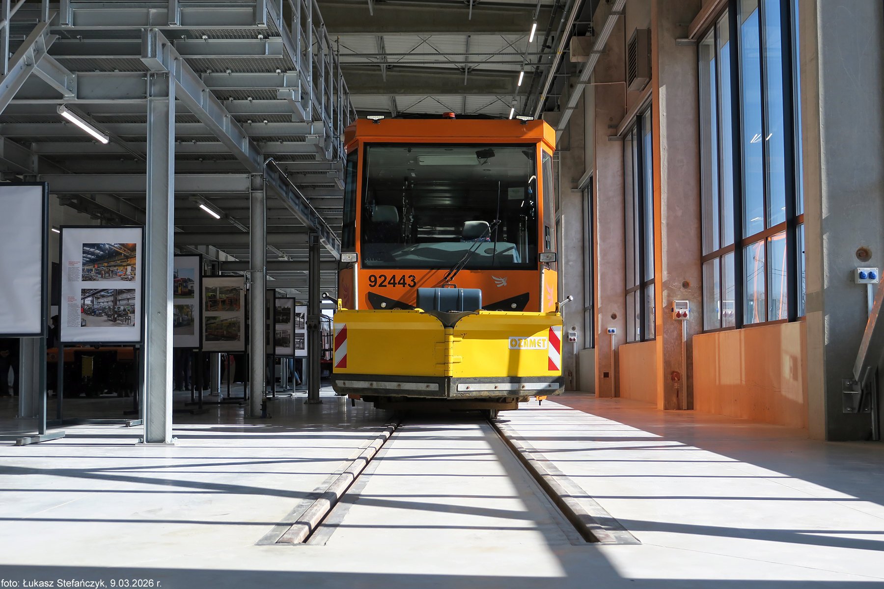 W dniu otwarcia Zakładu Techniki na Helenówku /07