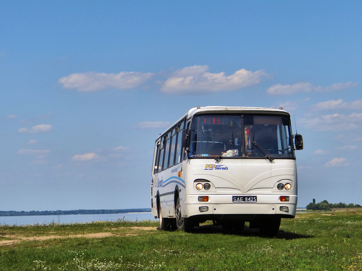 Stare autobusy lubią niezwykłe miejsca