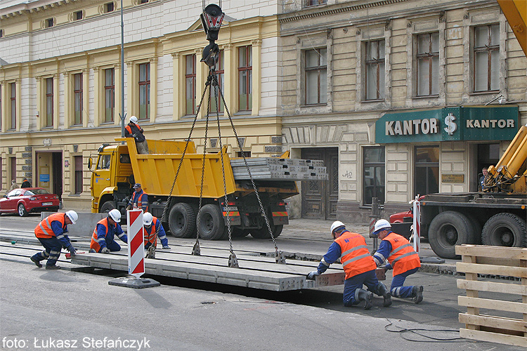 20.10.2007 r. Układanie płyty w technologii wegierskiej