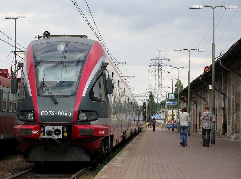 ED74-004